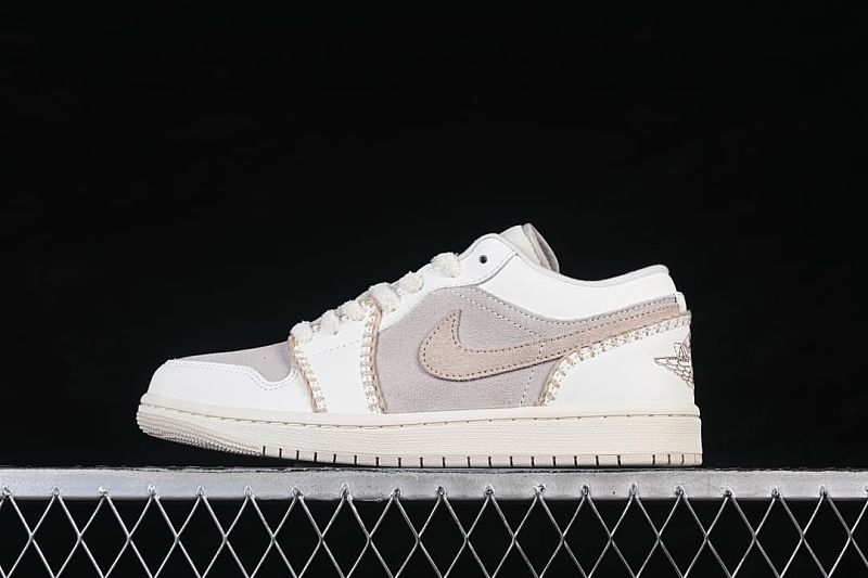HV4268-120 04.jpeg Air Jordan 1 Low Ivory/Brown