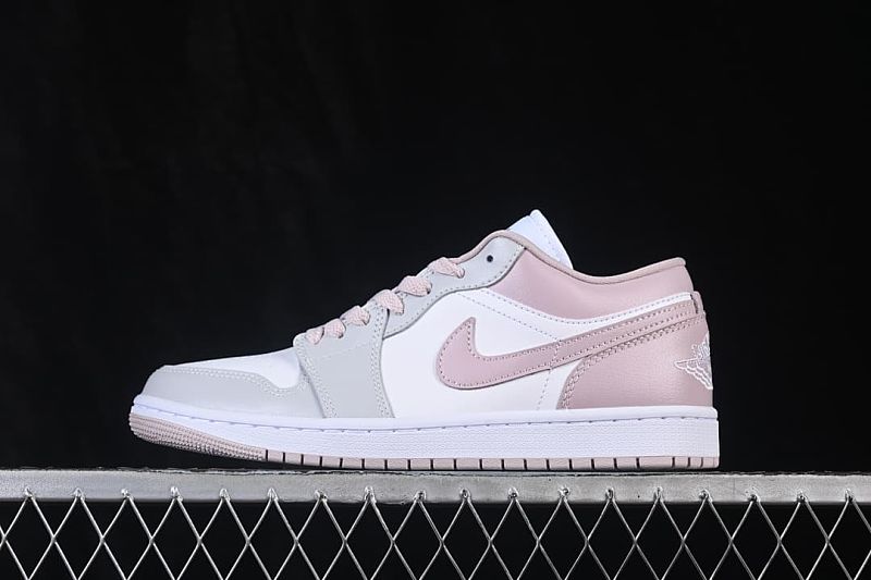 Air Jordan 1 Low Ivory/Pink
