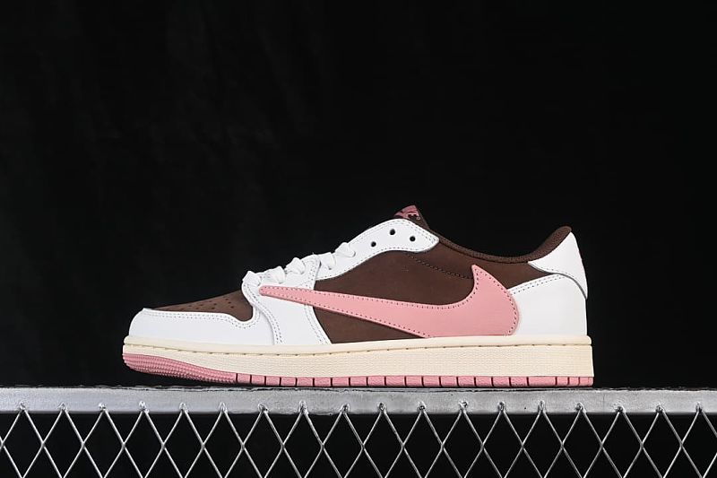 Travis Scott x Air Jordan 1 Low OG AJ1 Reverse Swoosh Low-top Full Grain Leather