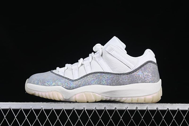 Air Jordan 11 Low