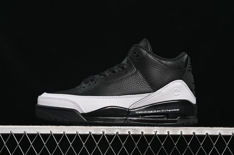Fragment Design x Air Jordan 3 AJ3 Lightning