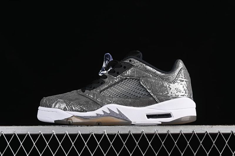 Air Jordan 5 Low Premium