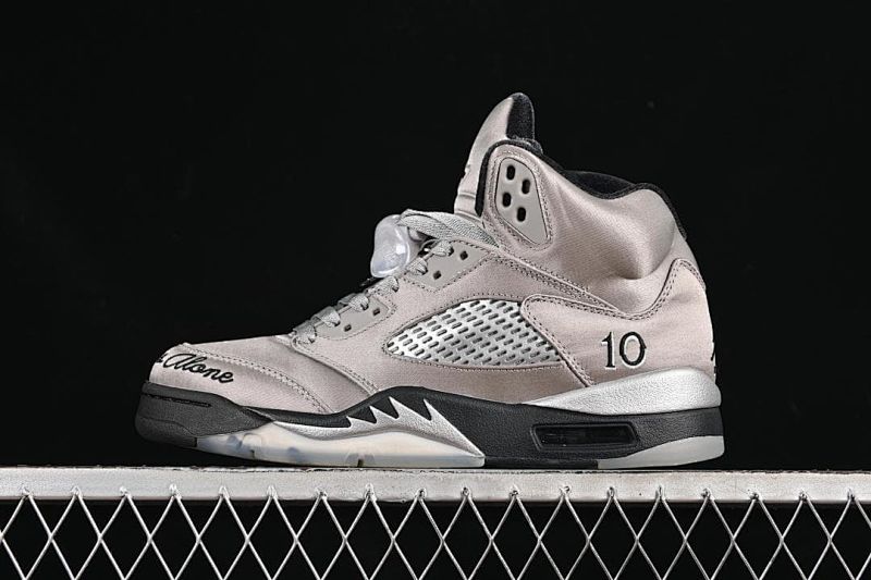 Air Jordan 5 Retro