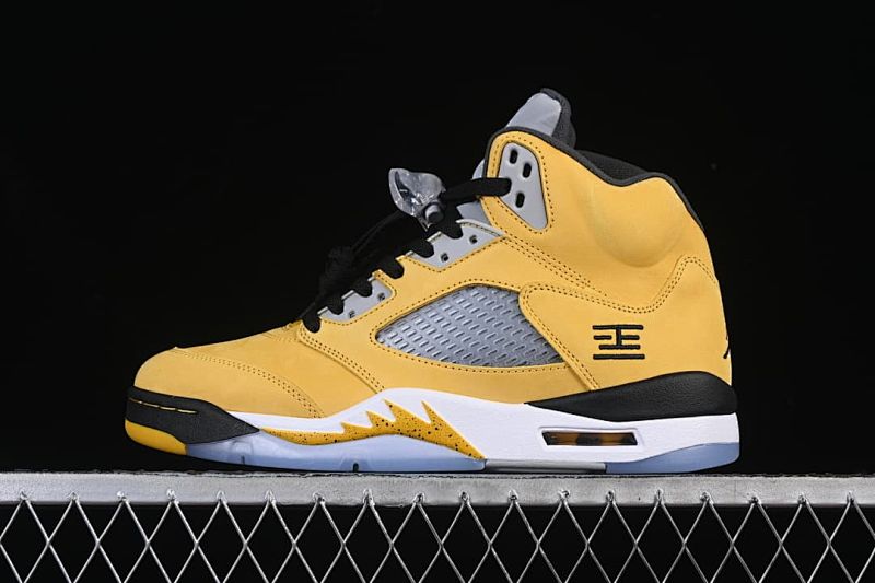 Air Jordan 5 Retro