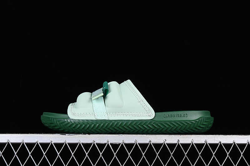 Air Jordan Play Slide