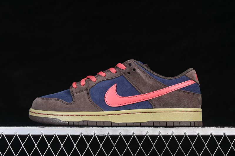 Nike SB Dunk Low Baroque Brown Adobe