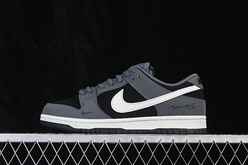 Nike SB Dunk Low Grey White