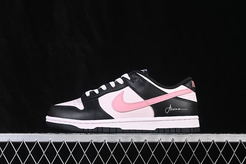 Nike SB Dunk Low Black/Pink