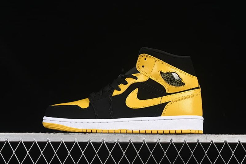Air Jordan 1 Mid Black/Yellow
