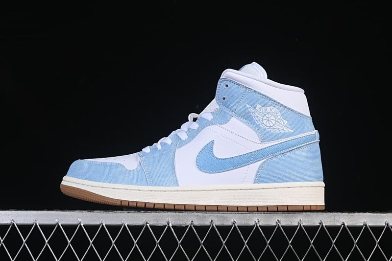Air Jordan 1 Mid