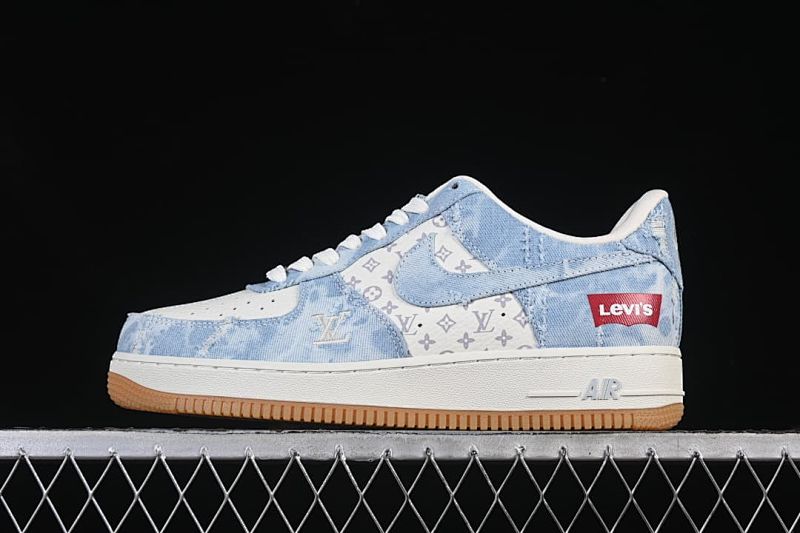 Air Force 1 '07 Low White/Light Blue