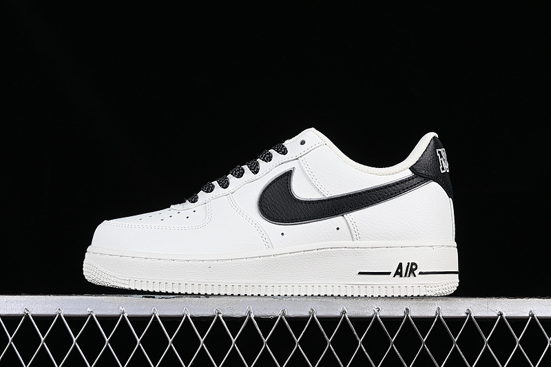 Kith x Air Force 1 '07 Low Black/White