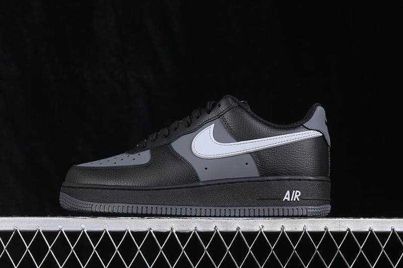 Air Force 1'07 Low Casual Skate Shoes