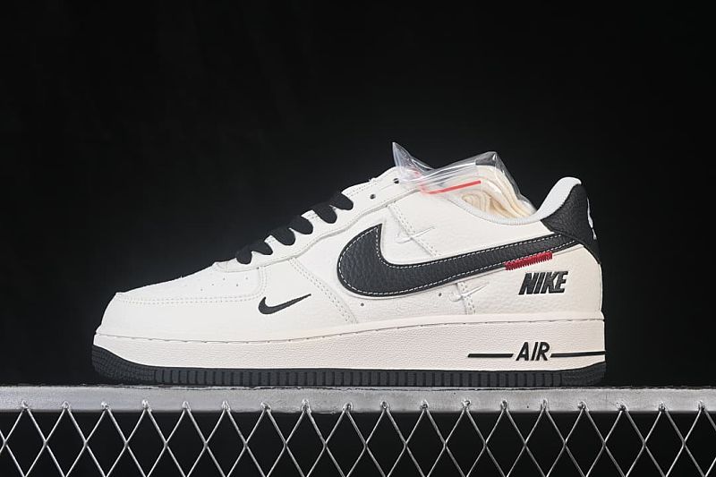 Air Force 1'07 Low Collaboration Casual Skate Shoes