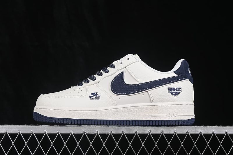 Air Force 1'07 Low Collaboration Casual Skate Shoes