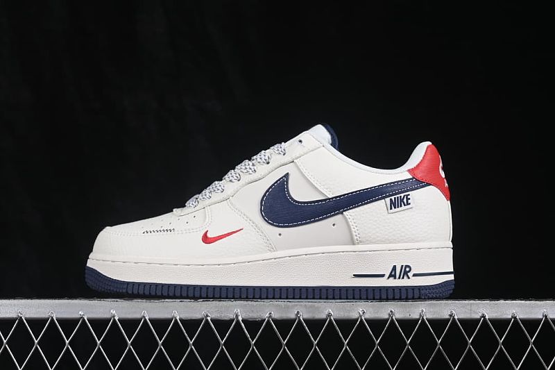 Air Force 1'07 Low Collaboration Casual Skate Shoes