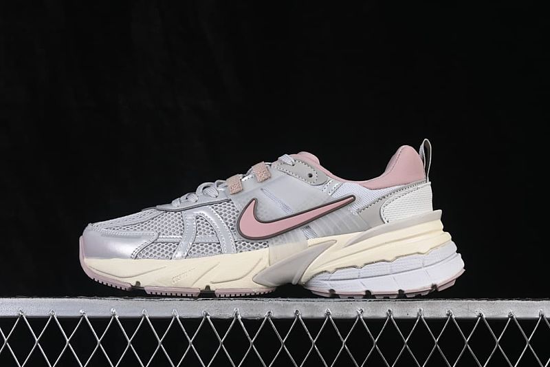 G V2K Run Cushioned Non-slip Retro Low-top Running Shoes
