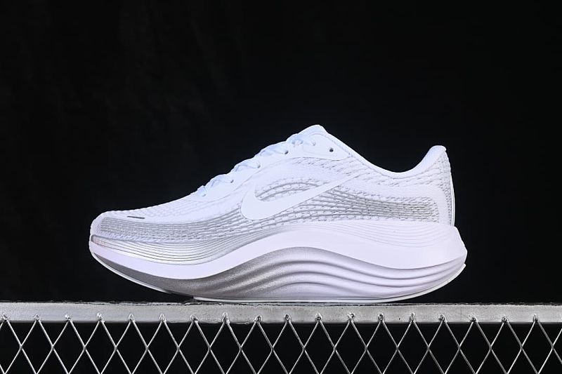 Journey Run Cushioned Non-slip Durable Low-top Casual Running Shoes