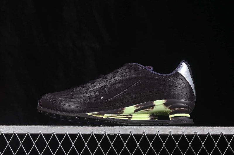 IU6262-666 04.jpeg Nike Shox Z Patented Spring Air Column Running Shoes