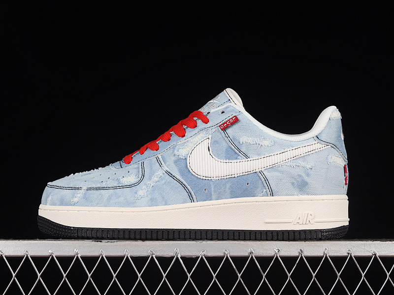 Levi's x Nike Air Force 1 '07 Low Denim