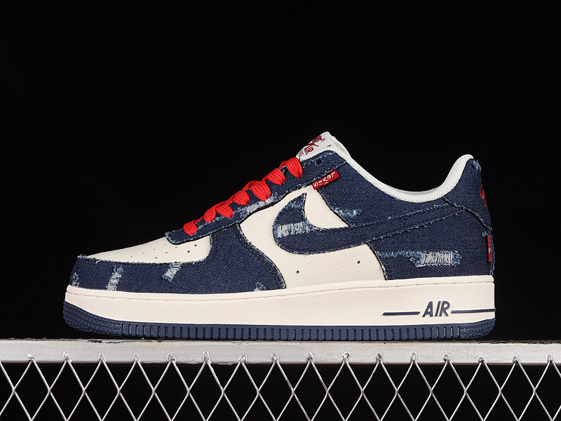 Levi's x Nike Air Force 1 '07 Low Denim