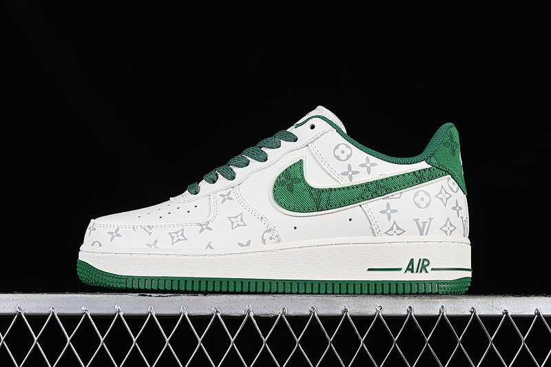 Louis Vuitton x Nike Air Force 1 '07 Low Beige/Green