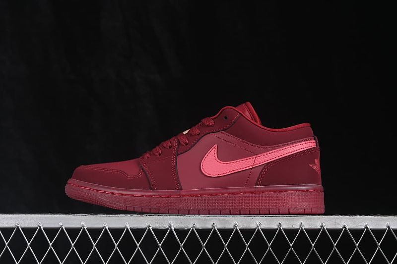 IB7012-600-2 04.jpeg Air Jordan 1 Low Gum Wine