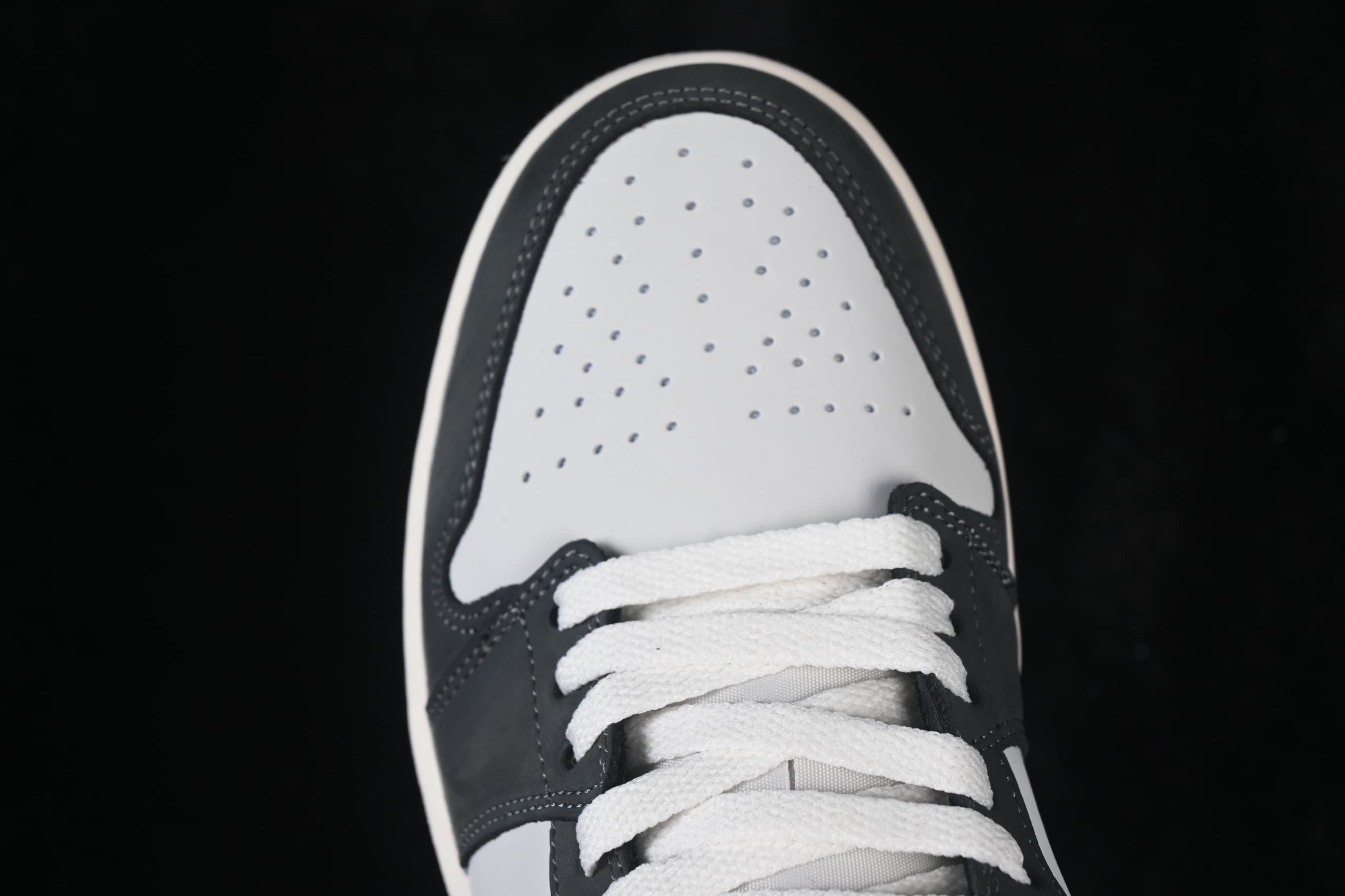 Air Jordan 1 Low White/Grey Elephant Print