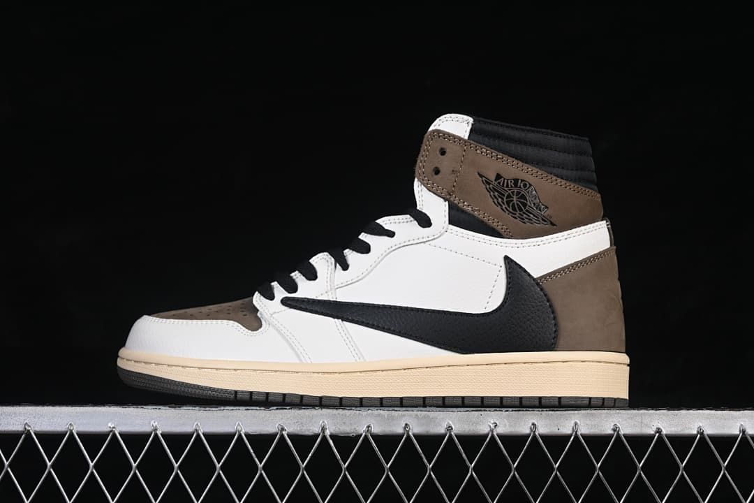 Travis Scott x Air Jordan 1 High OG AJ1 Reverse Swoosh High-top Basketball Shoes