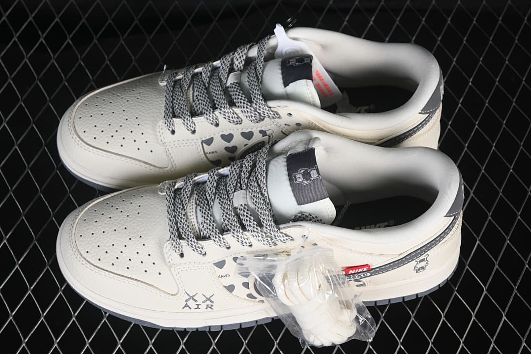 Nike SB Dunk Low Bearbrick White Grey