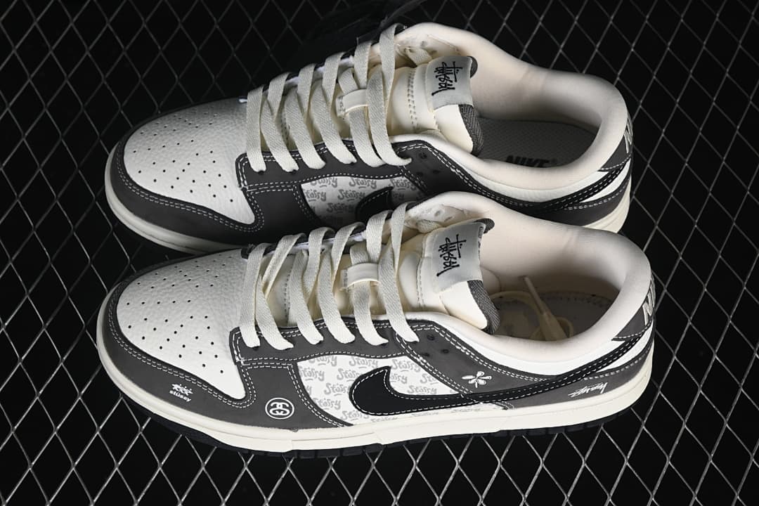 Nike SB Dunk Low Stussy White Grey