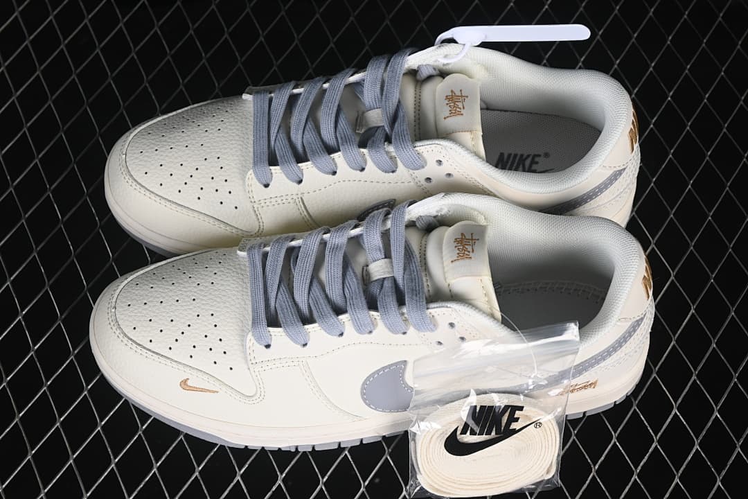 Nike SB Dunk Low Stussy Beige Grey Gold