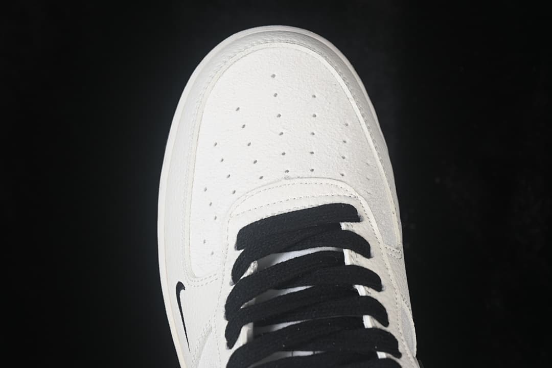 Air Force 1'07 Low Collaboration Casual Skate Shoes