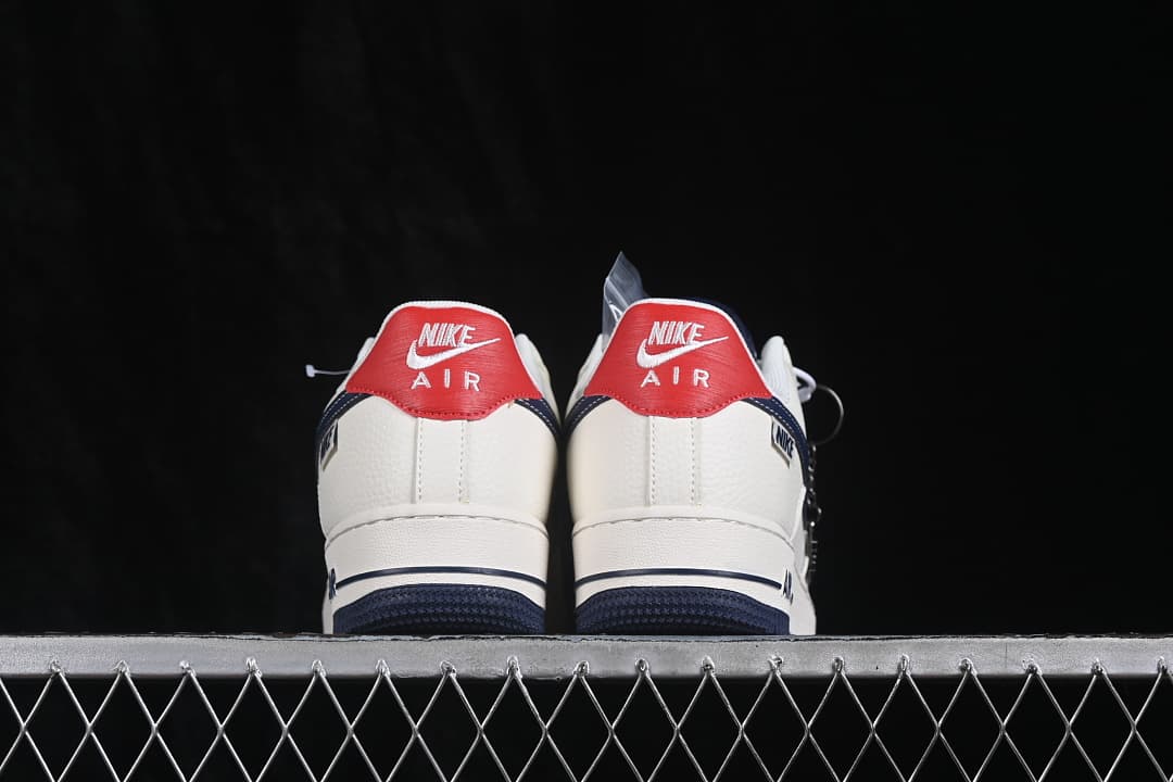 Air Force 1'07 Low Collaboration Casual Skate Shoes
