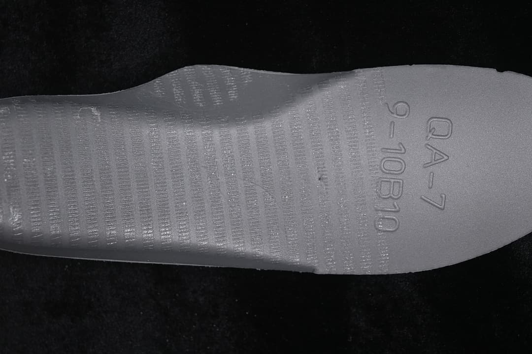 IQ1119-011 06.jpeg GX Air Force 1'07 Low Year of the Horse Limited Air Force 1 Low-top Casual Skate Shoes