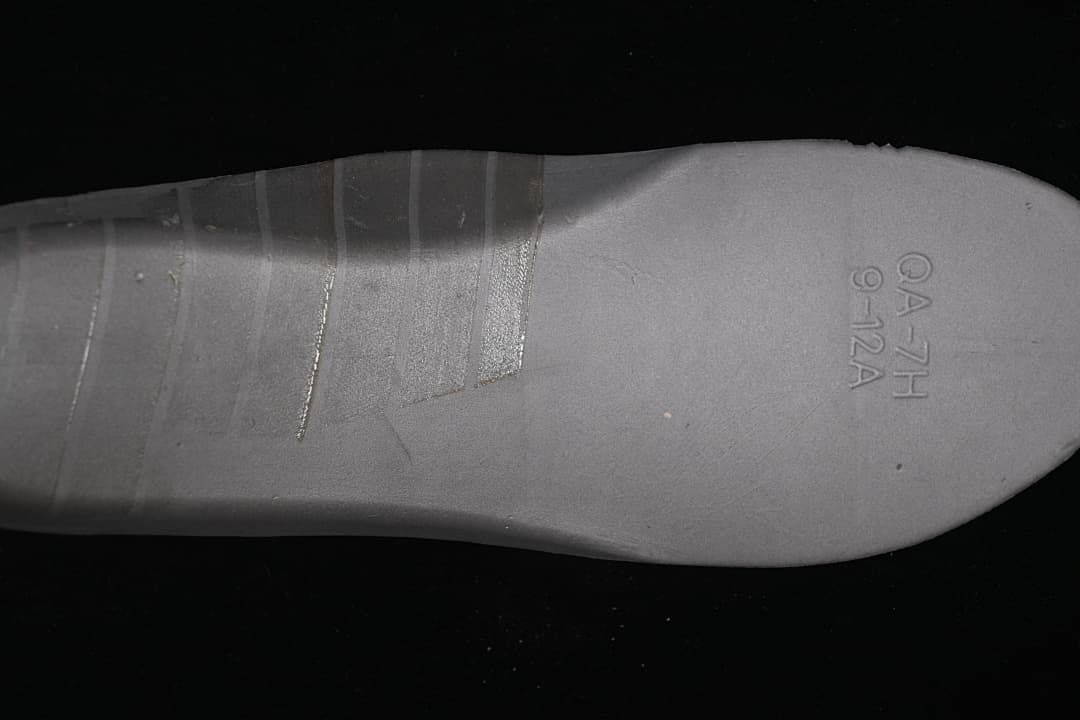 Non-slip Breathable Low-top Running Shoes MTMORNGA