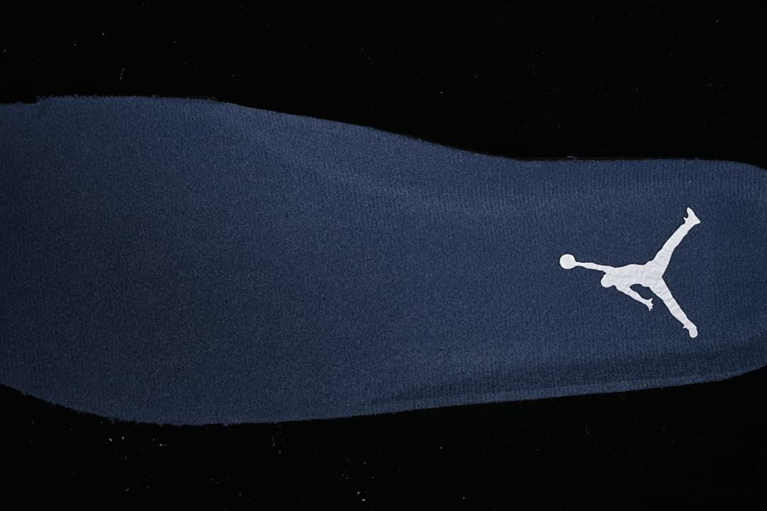 Air Jordan 11 Low 07.jpeg Air Jordan 11 Low