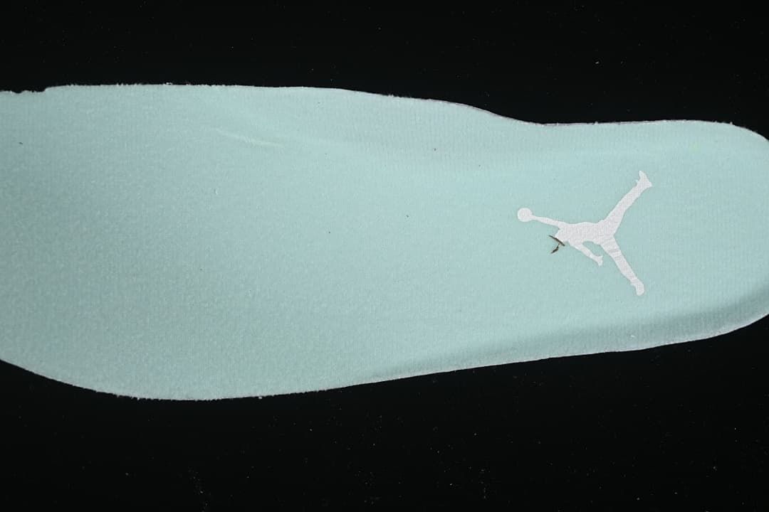 Air Jordan 11 Low 07.jpeg Air Jordan 11 Low
