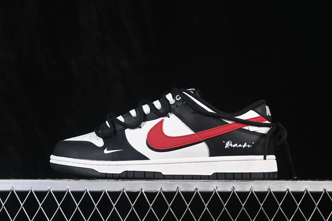 Nike SB Dunk Low Black/White/Red
