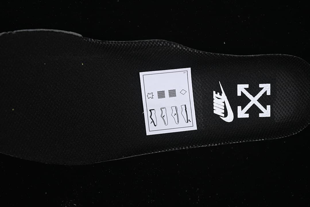 Off-White x Air Force 1 '07 Low