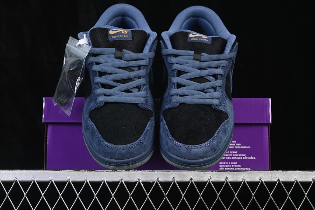 Nike SB Dunk Low Smoky Blue