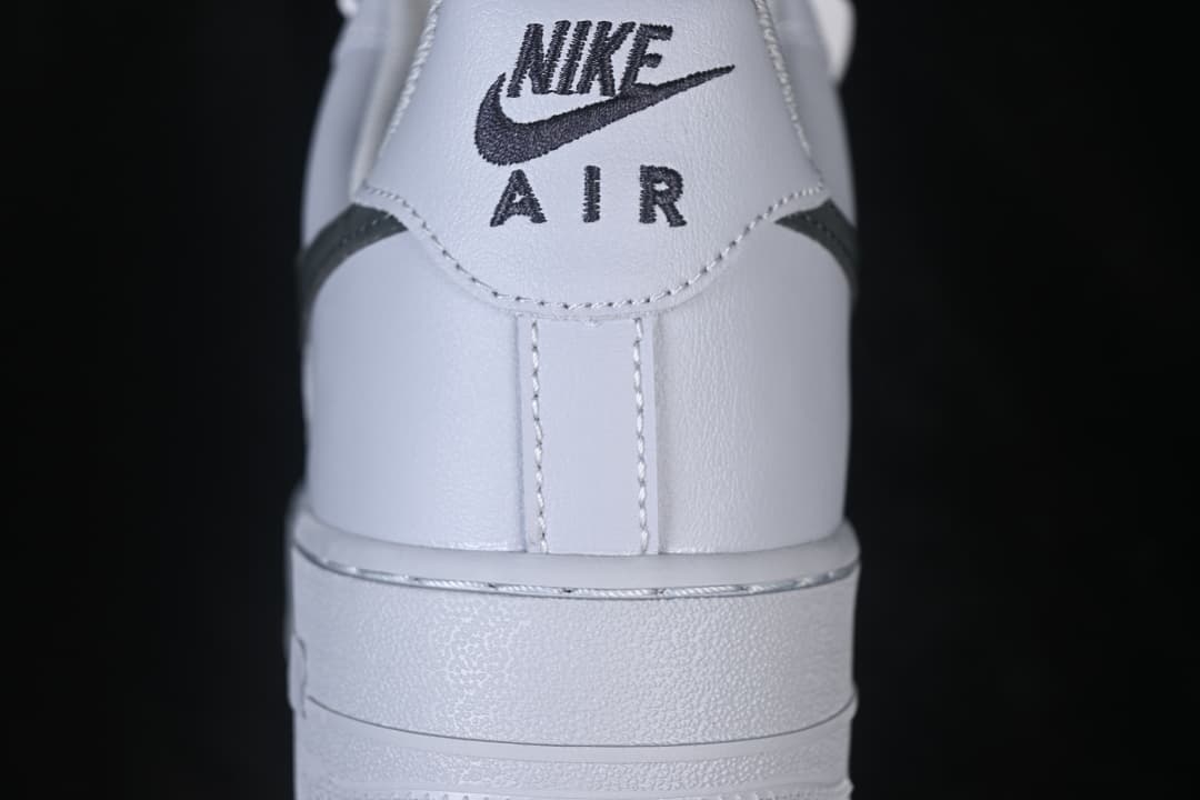 Air Force 1'07 Low Casual Skate Shoes