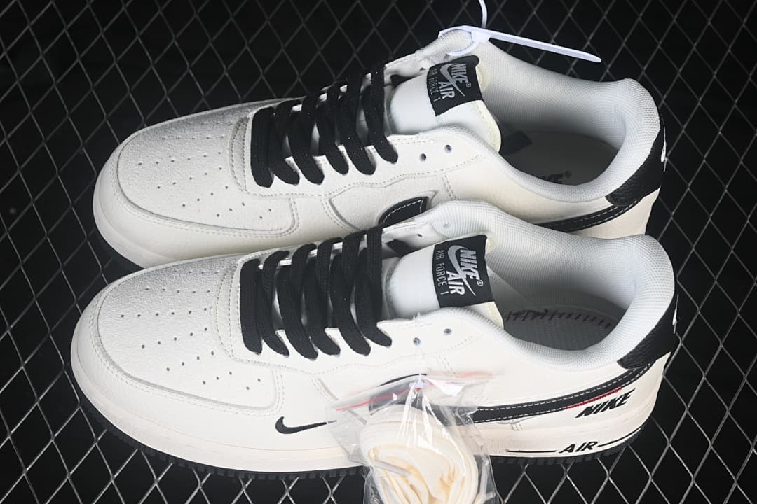 Air Force 1'07 Low Collaboration Casual Skate Shoes
