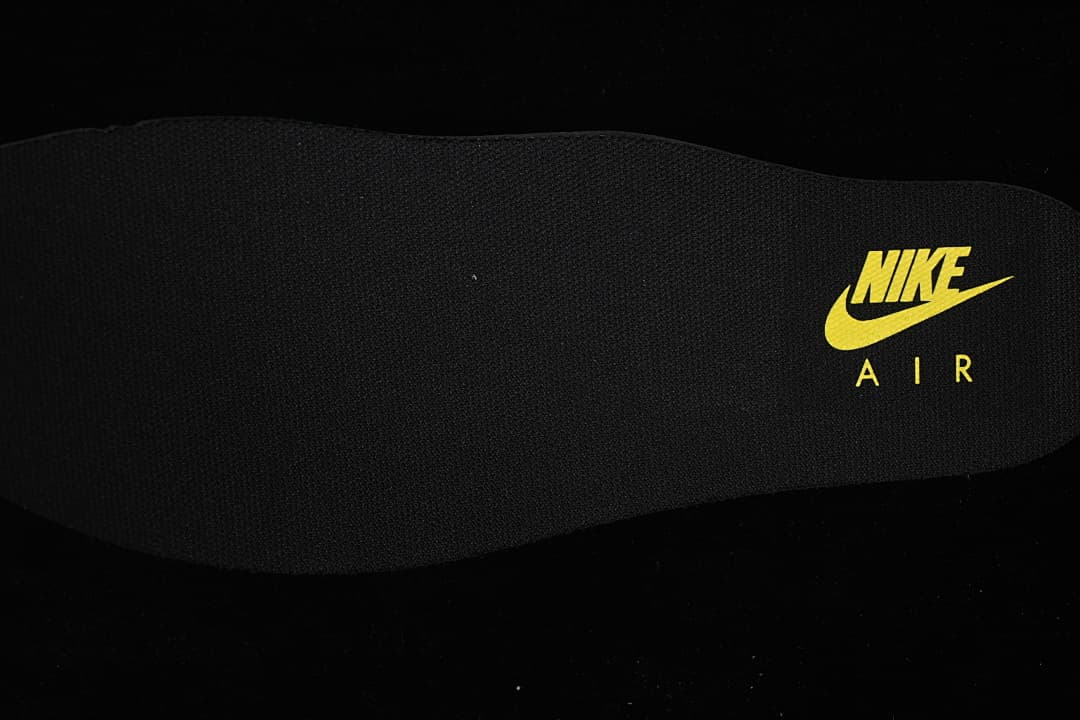 Air Max 90 Retro Cushioned Running Shoes