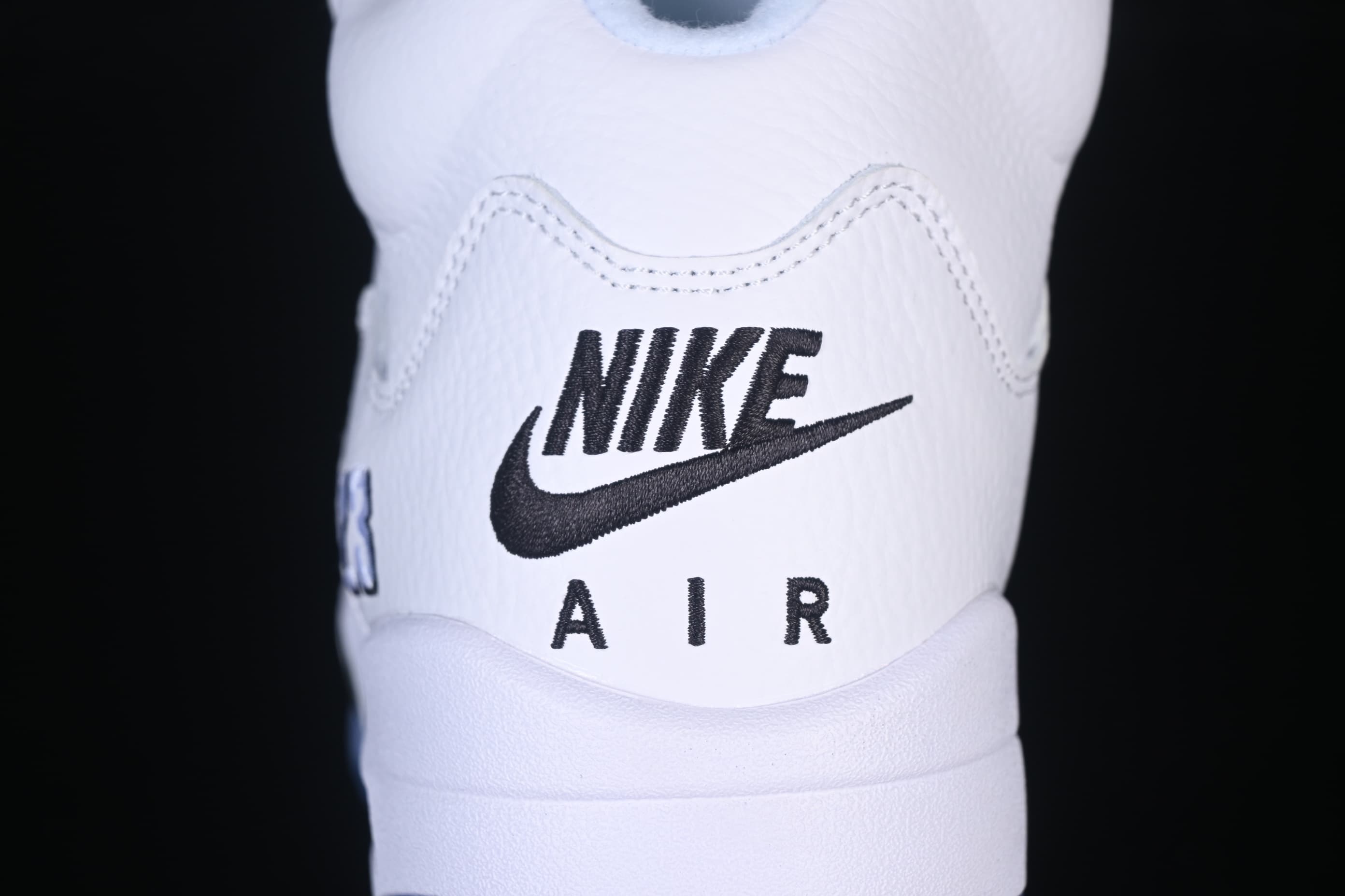 Air Jordan 5 Retro White Metallic