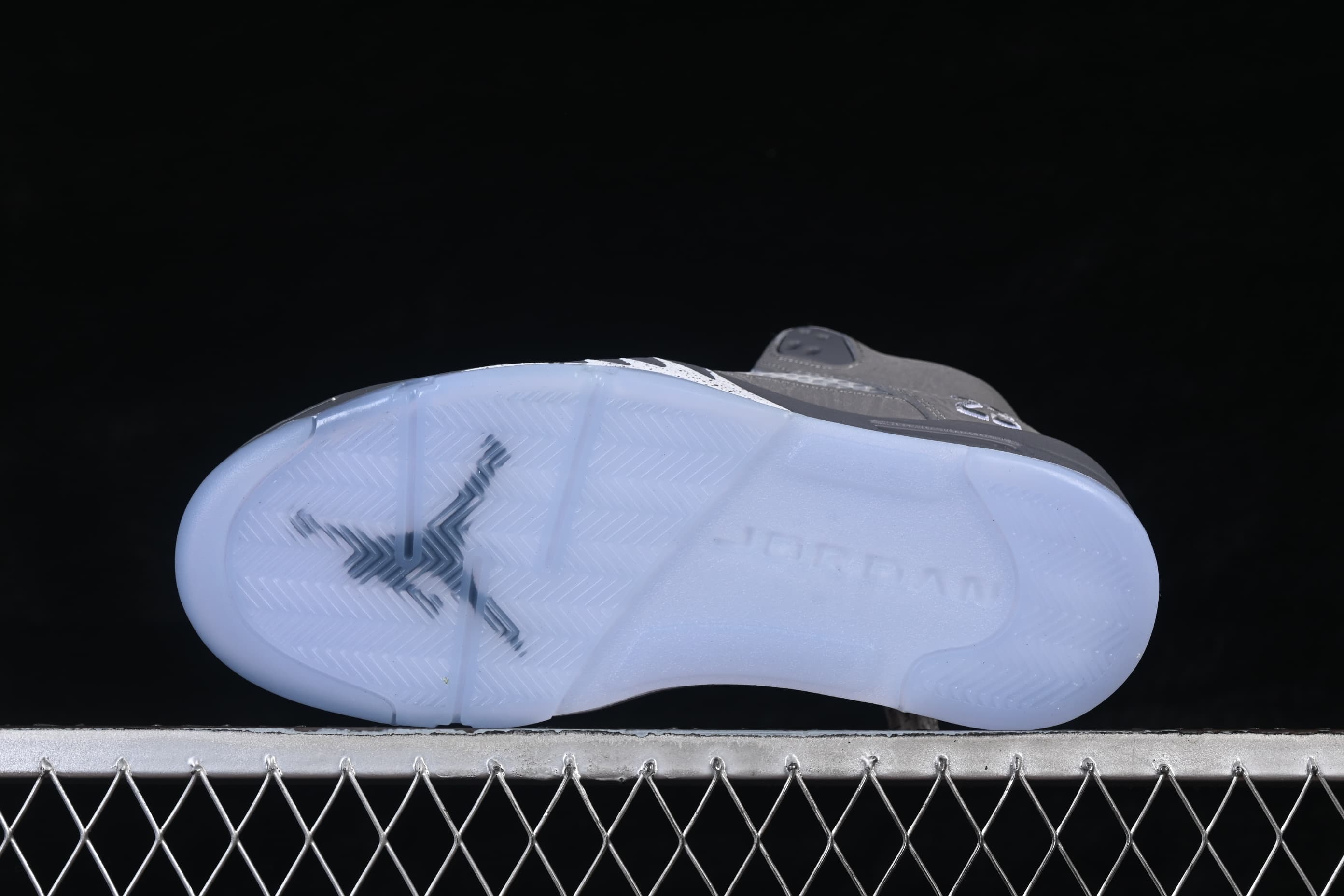 Air Jordan 5 Wolf Grey