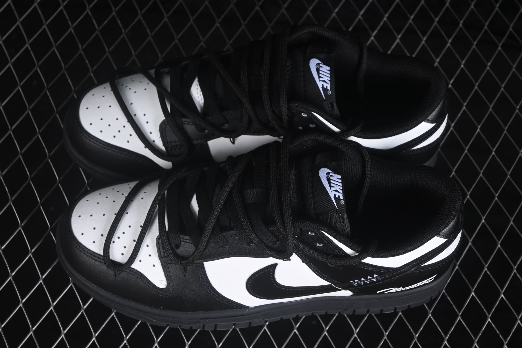 Nike SB Dunk Low Low-top Casual Skate Shoes