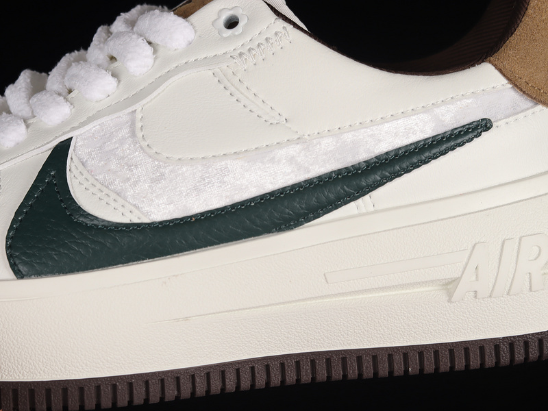 Nike Air Force 1 PLT.AF.ORM Pink