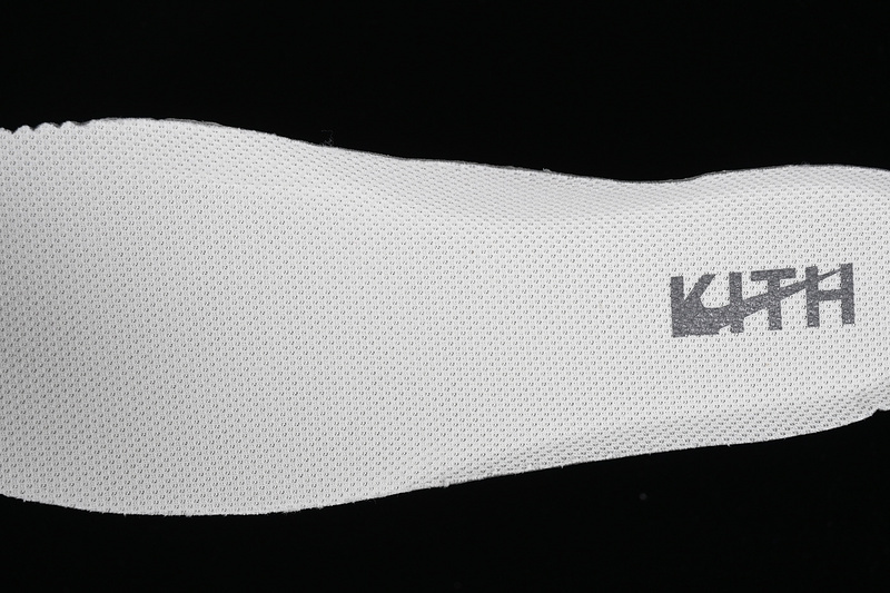 Kith x Air Force 1 '07 Low White/Silver
