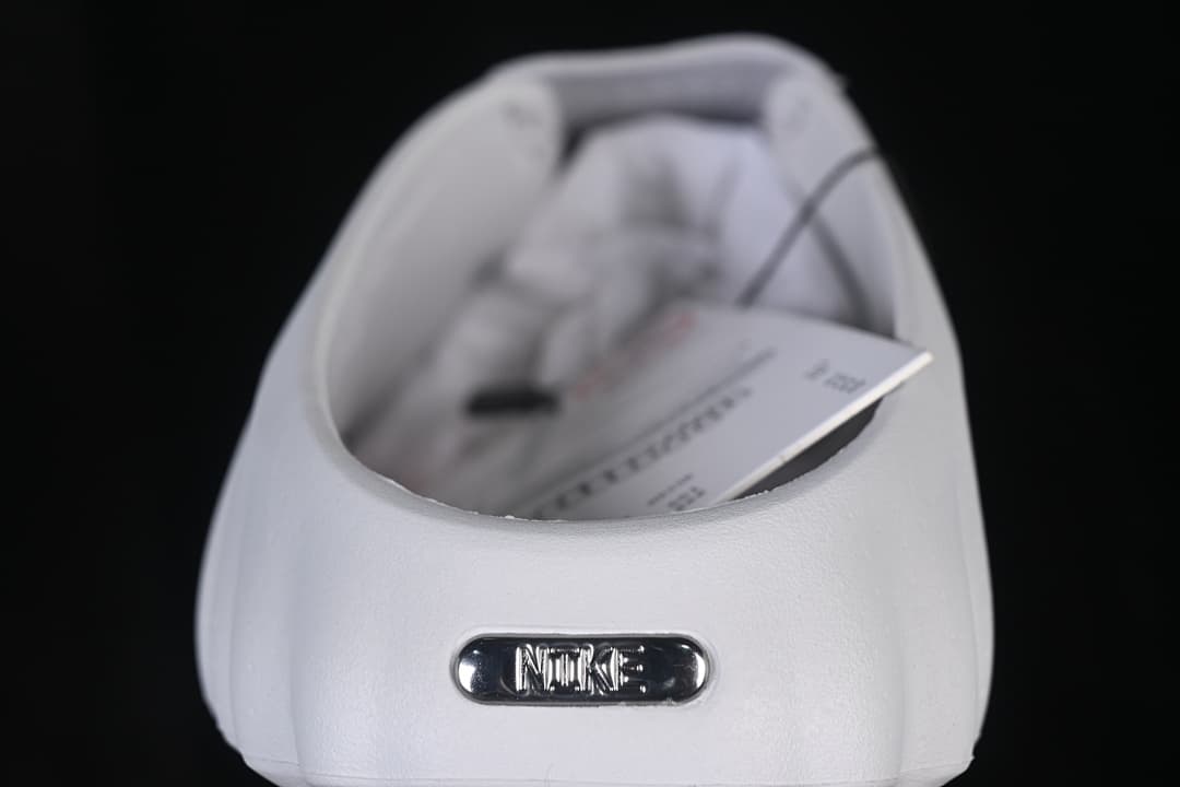 Mind 001 Neuroscience Foot Massage Slides